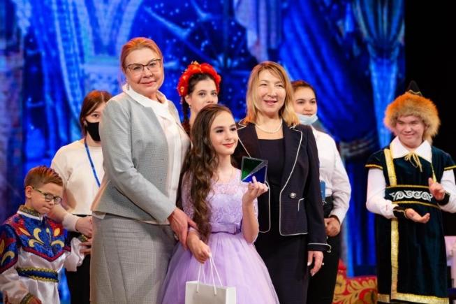 В Уфе прошёл гала-концерт восьмого межрегионального фестиваля детского творчества «Ломая барьеры 2021»