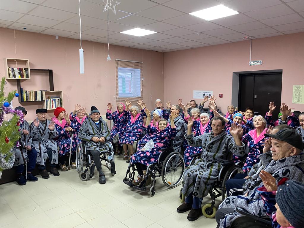 Поздравили бабушек и дедушек из Родительского дома в с. Шарипово, декабрь 2021
